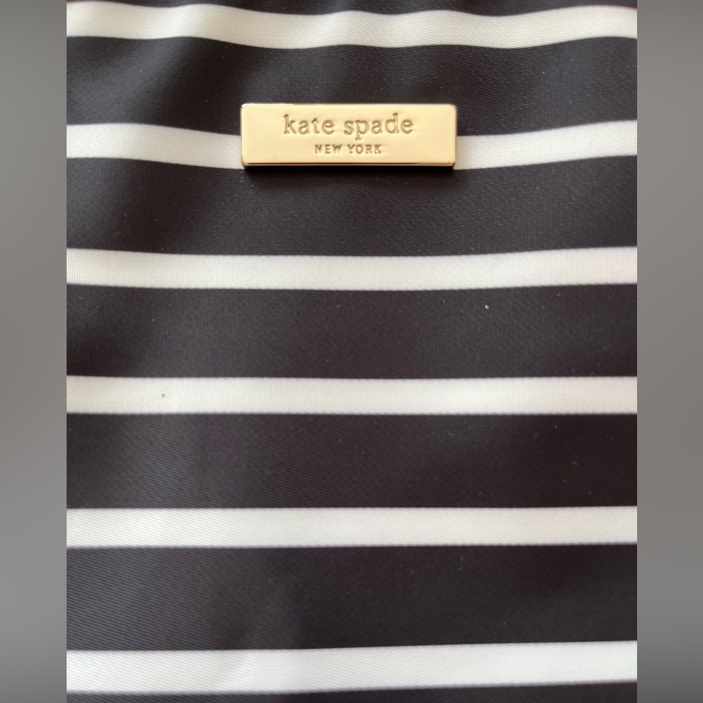 EUC Kate Spade Black and White Nylon Tote. - Picture 8 of 15